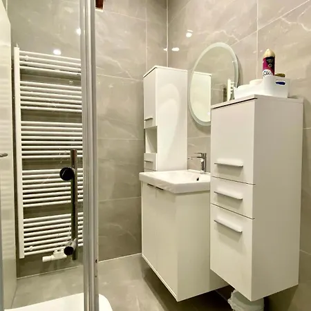 Little Plaza Duplex *